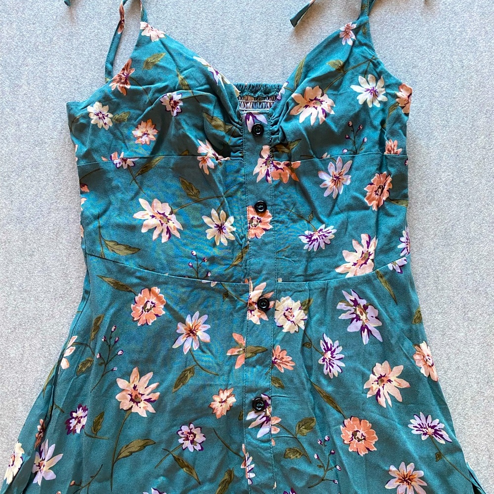 Floral Flowy Midi Dress